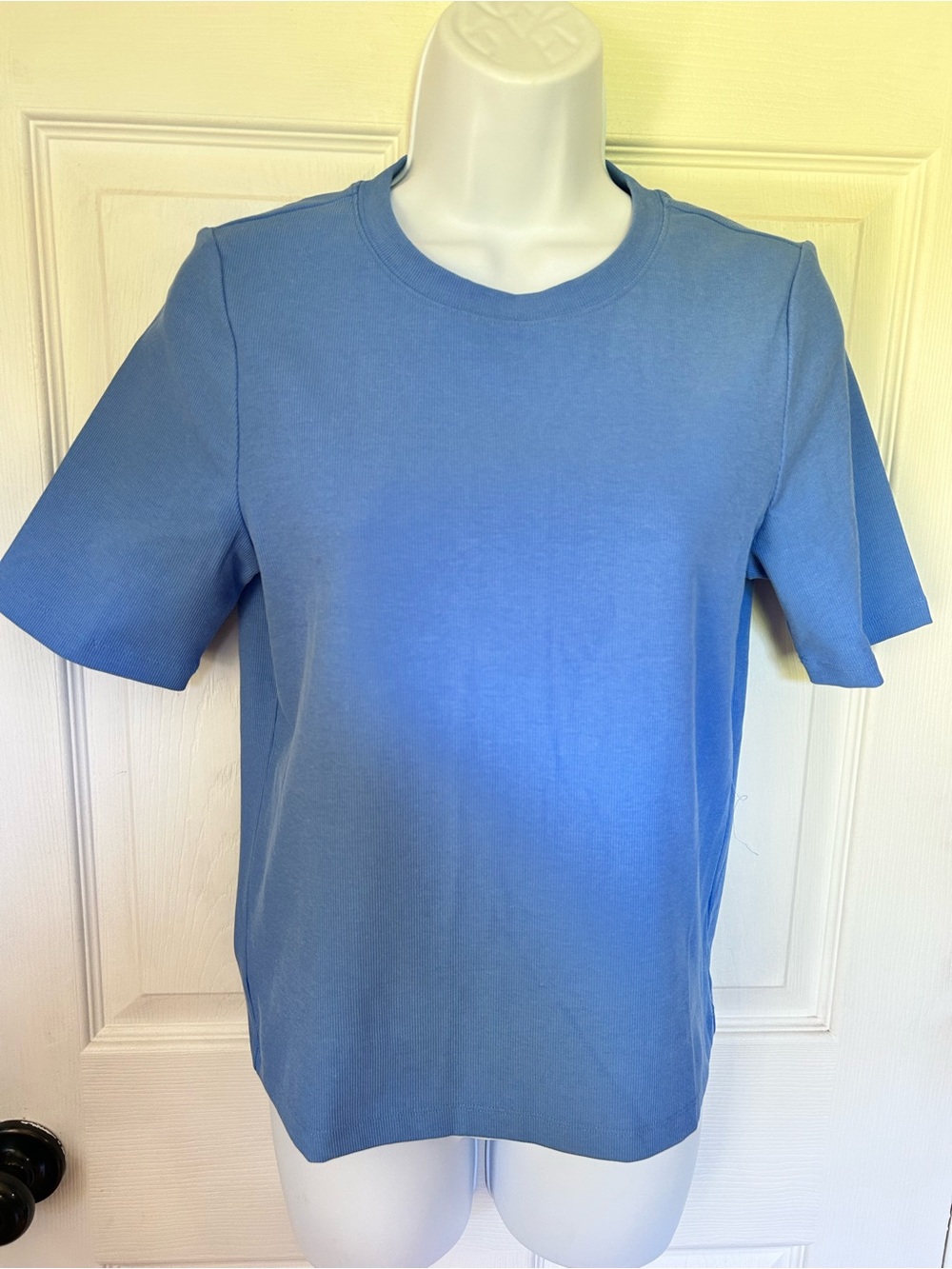 SPANX Ribbed Knit Short-Sleeve Crewneck Tee in Blue Size S NWOT - Picture 2 of 5